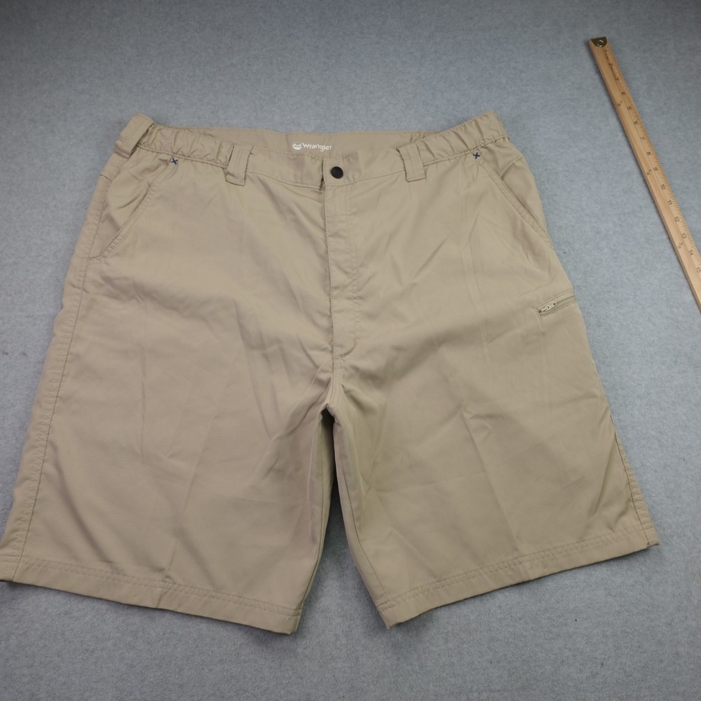 Wrangler Shorts Mens 42 Khaki Outdoor Cargo Hiking Casual